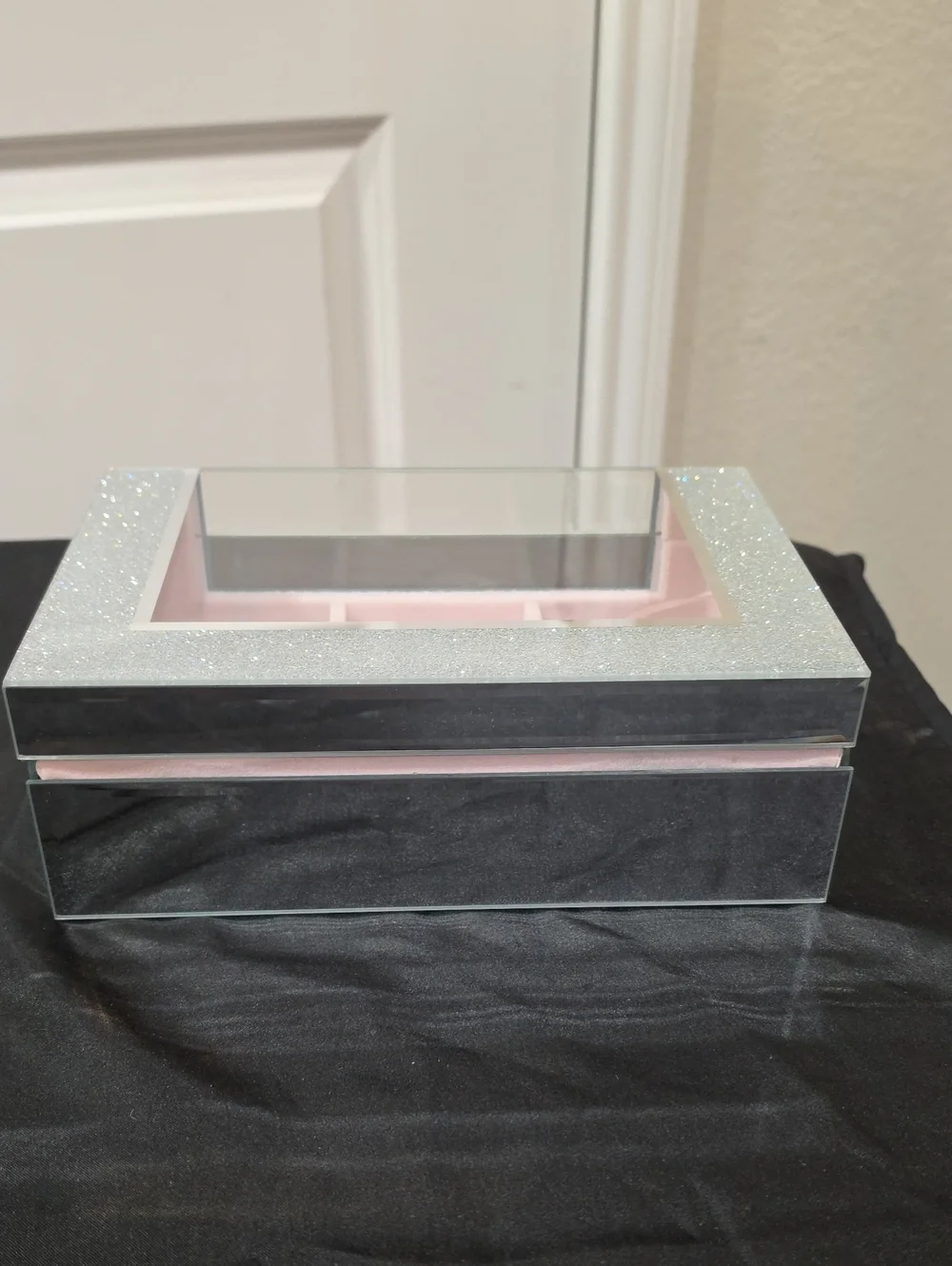 At Home Silver Glitter Mirrored Decorative Jewelry Organizer